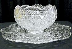 11 qt. Daisy & Button Punch Bowl with Tray