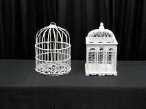 BIRD CAGES IN WICKER OR WOOD